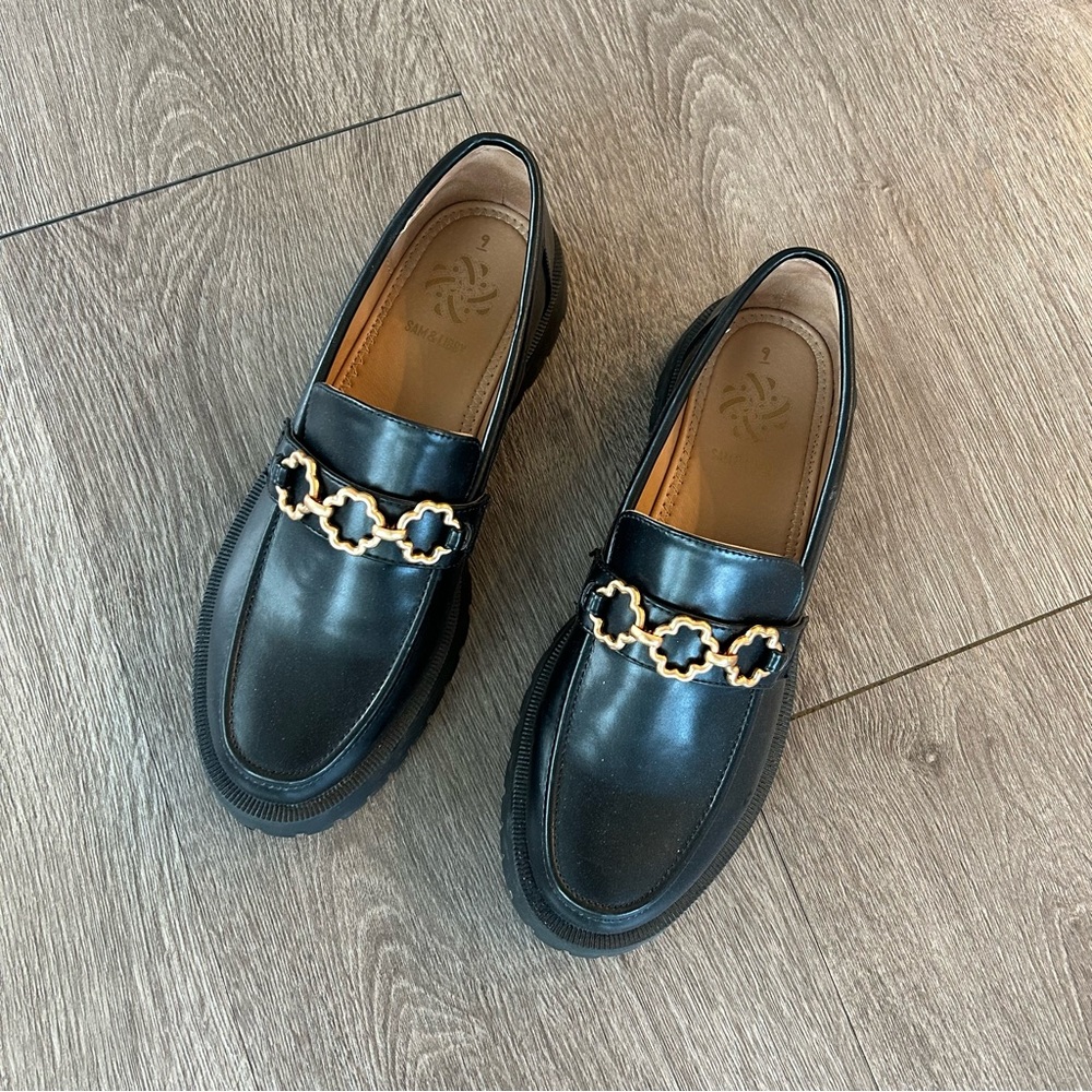 Sam & Libby chunky lug sole loafers NWOT